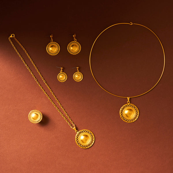 Precolombino muisca pendant and chain