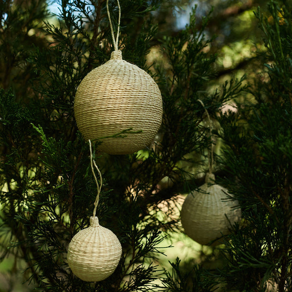 Palmito Natural Woven Baubles (Set of 4) - The Colombia Collective