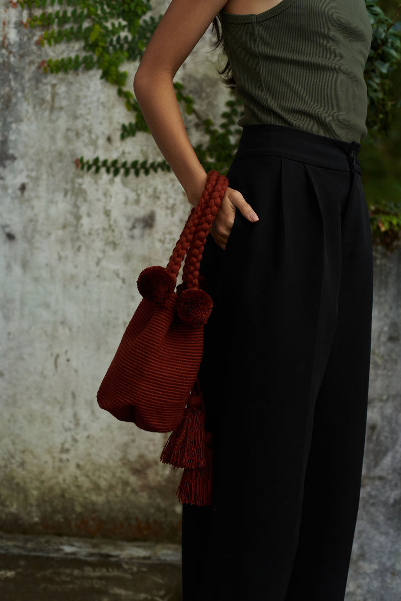 Wayuu Medium Pom Pom Bag - The Colombia Collective