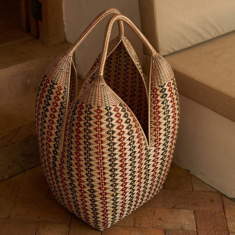 Guapi Cuatro Tetas Basket | Chequered - The Colombia Collective