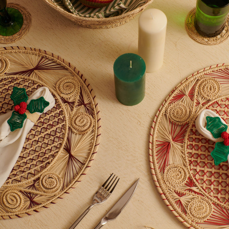 Palmito Woven Holly Napkin Rings Forest (Set of 4) - The Colombia Collective