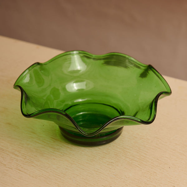 Sofia Handblown Glass Scalloped Bowl - The Colombia Collective