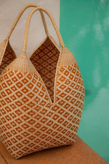 Guapi Cuatro Tetas Basket | Diamond | Gold - The Colombia Collective
