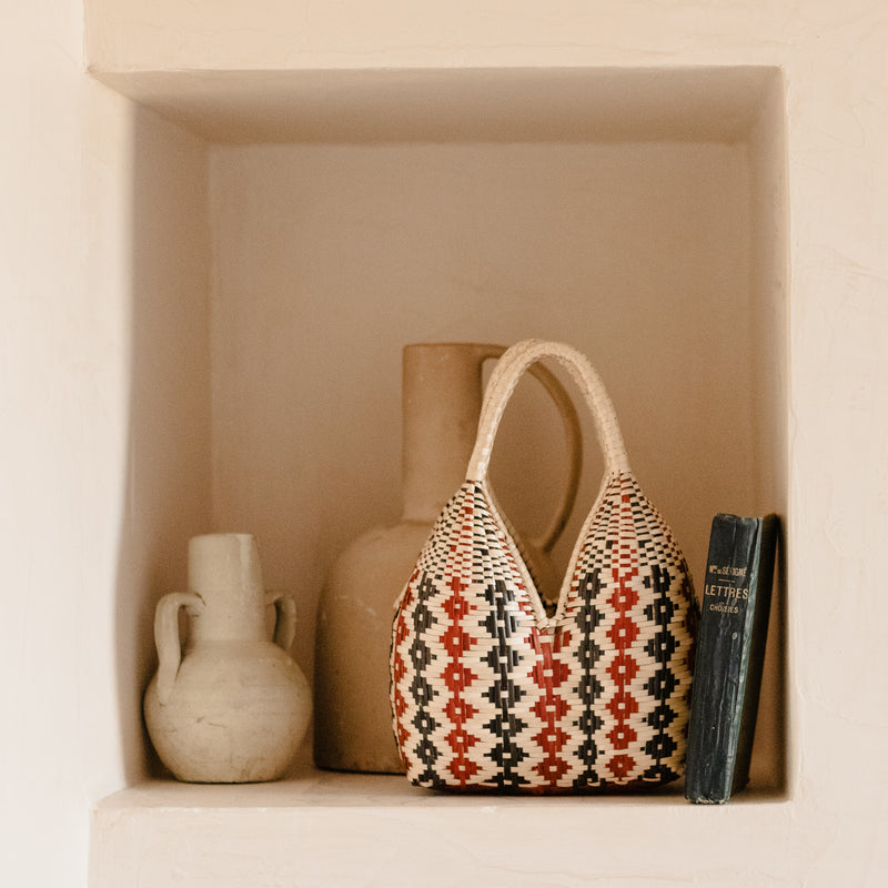 Guapi Cuatro Tetas Clutch - The Colombia Collective